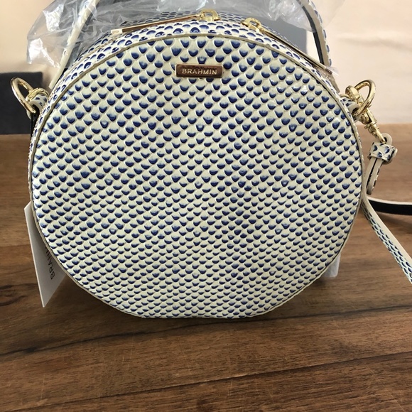 Brahmin Handbags - Brahmin, 8" round, blue and white cross body bag